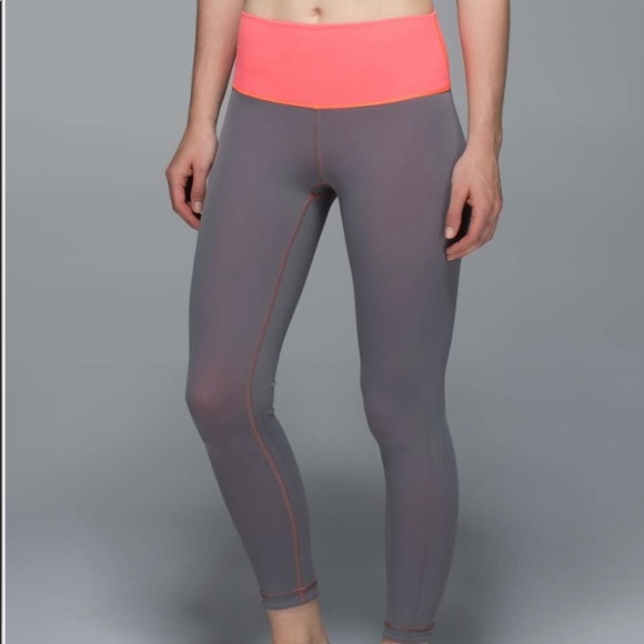 Lululemon High Times Reversible Pants. Size 2 - Picture 2 of 11